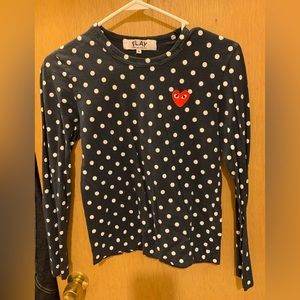 Comme Des Garçons Play
polka dot T-shirt